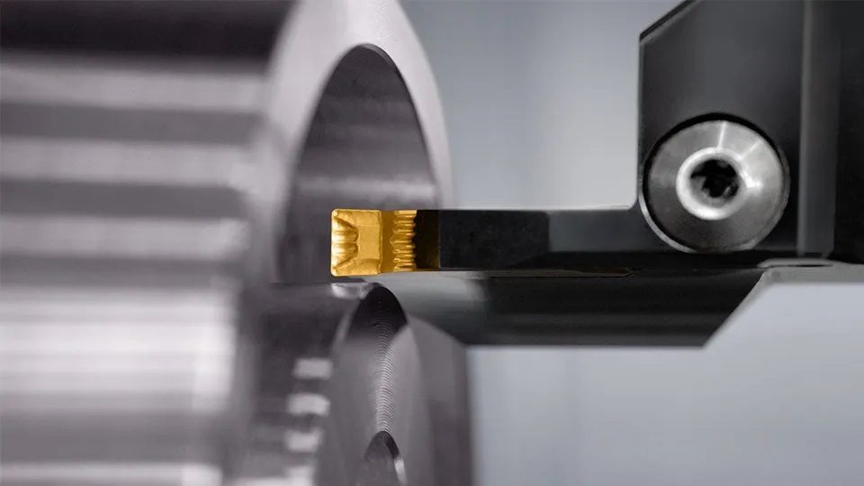 Idealne do wysokiej objętości usuwanego materiału na jednostkę czasu: Wiertło z wymienną głowicą Walter Drion·tec® E-Peak D5150 Idealne do wysokiej objętości usuwanego materiału na jednostkę czasu: Wiertło z wymienną głowicą Walter Drion·tec® E-Peak D5150